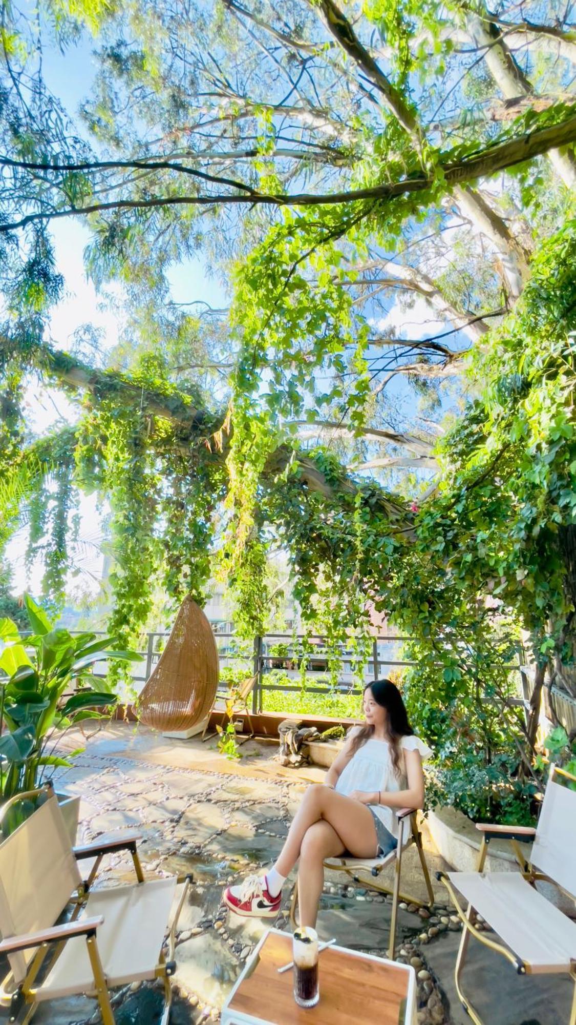 Kunming Upland International Youth Hostel Near The City Center ,2 Mins Walk To The Subway, 2 Mins Walk To The Green Lake, Close To Yuan Tong Temple, Old Street, Yunnan University, Convenient Payment And Visa Cards Are Accepted Eksteriør bilde
