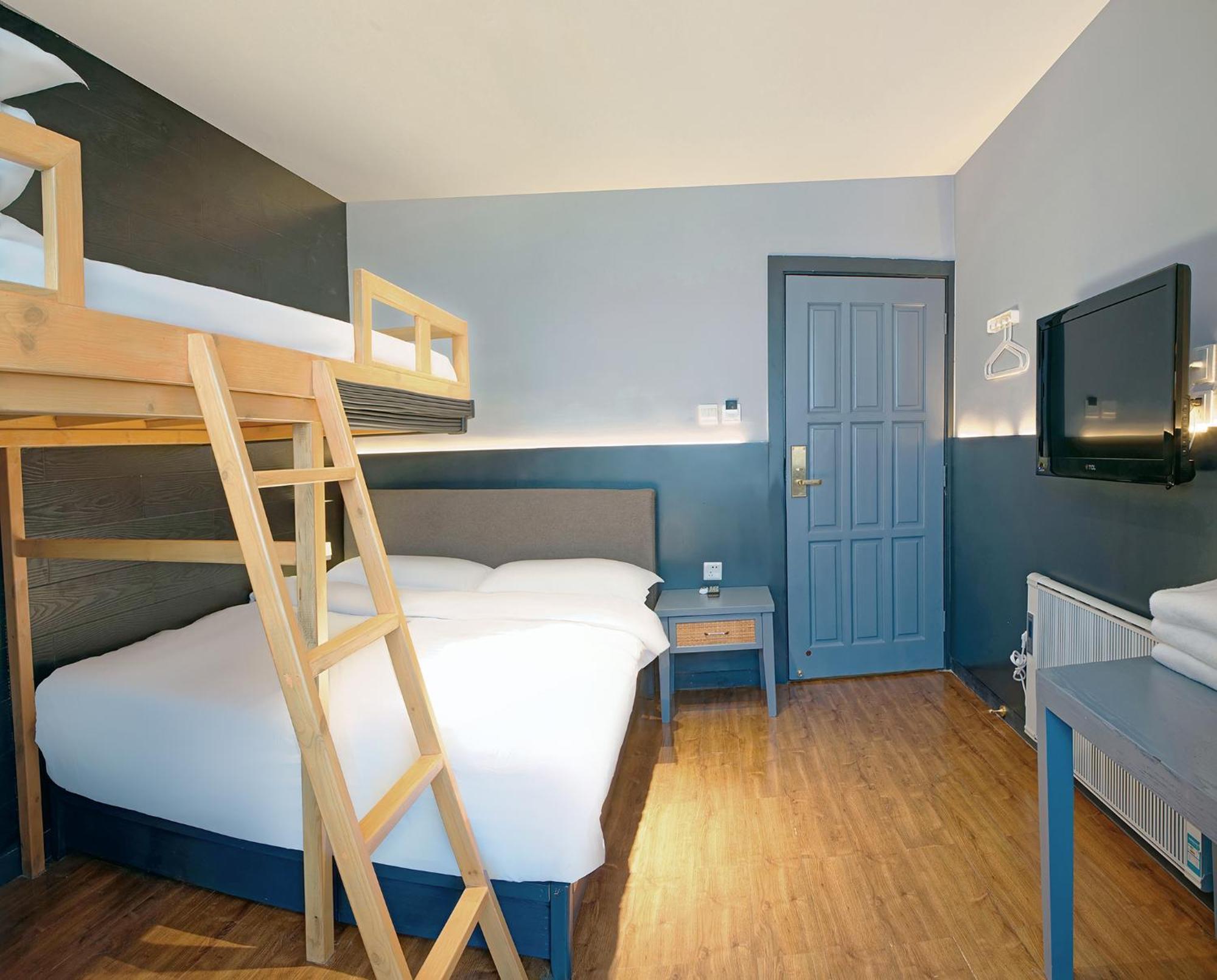 Kunming Upland International Youth Hostel Near The City Center ,2 Mins Walk To The Subway, 2 Mins Walk To The Green Lake, Close To Yuan Tong Temple, Old Street, Yunnan University, Convenient Payment And Visa Cards Are Accepted Eksteriør bilde